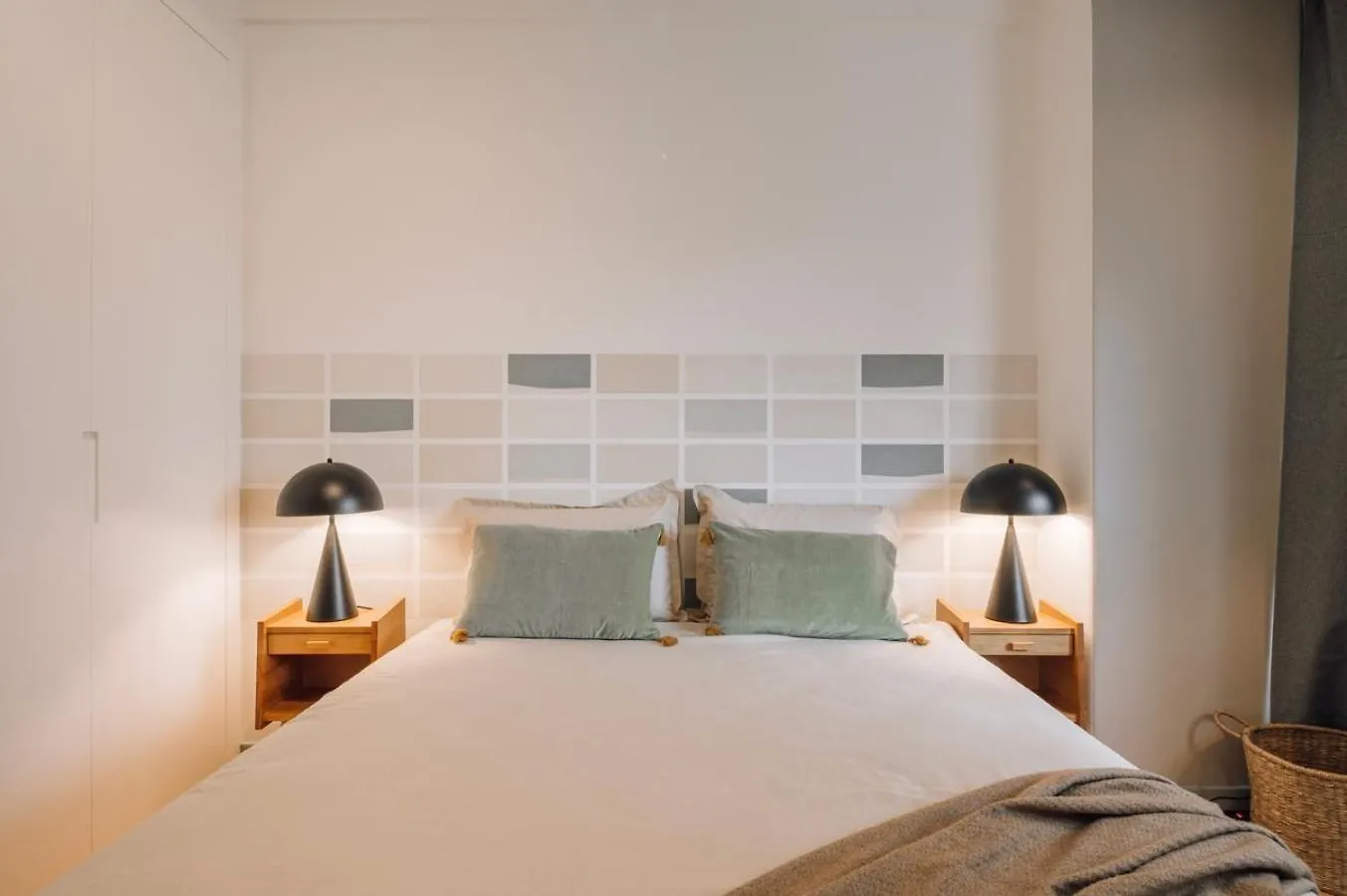 Tagus - 2 Bedrooms In Estrela Lisboa 0*,